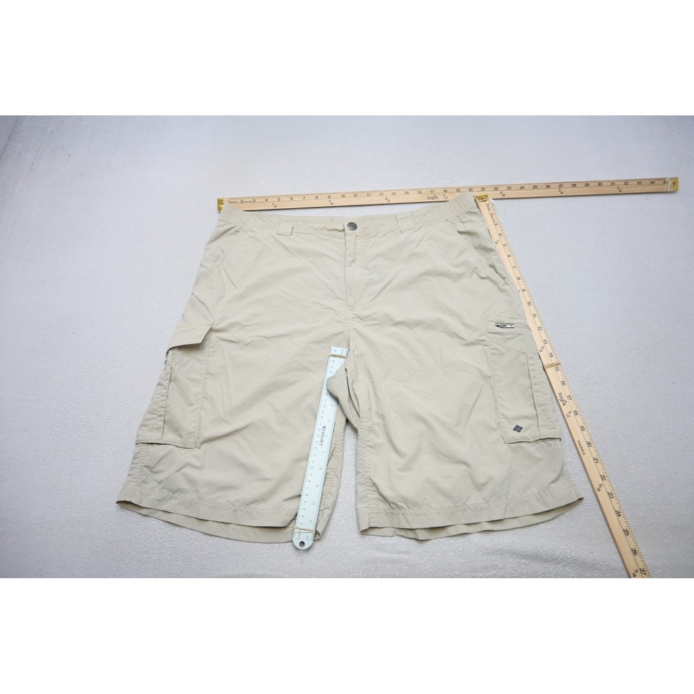 Columbia Cargo Shorts Mens 40 Khaki Omni-Shade Nylon‎ Hiking Outdoor
